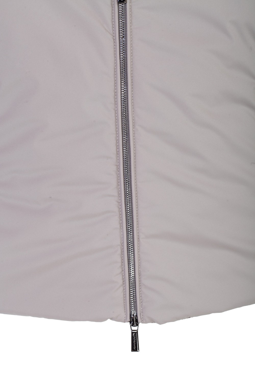 shop MOORER  Gilet: Moorer gilet "SENIO".
Gilet liscio in tessuto idrorepellente.
Foderato con imbottitura light in piuma d'oca a boudin. 
Pratica chiusura frontale con zip doppio cursore e tasche laterali con zip. 
All'interno comode tasche porta documenti, rifiniture logate.
Composizione: 100% Poliestere.
Fabbricato in Italia.. SENIO SKT-MARMO U0118 number 6629000